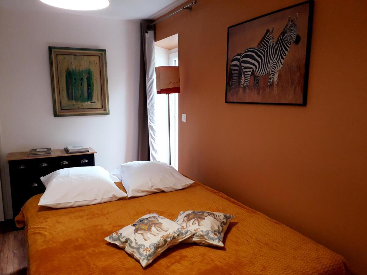 Le Moulin Bleu Bed & Breakfast Seigy Bagian luar foto