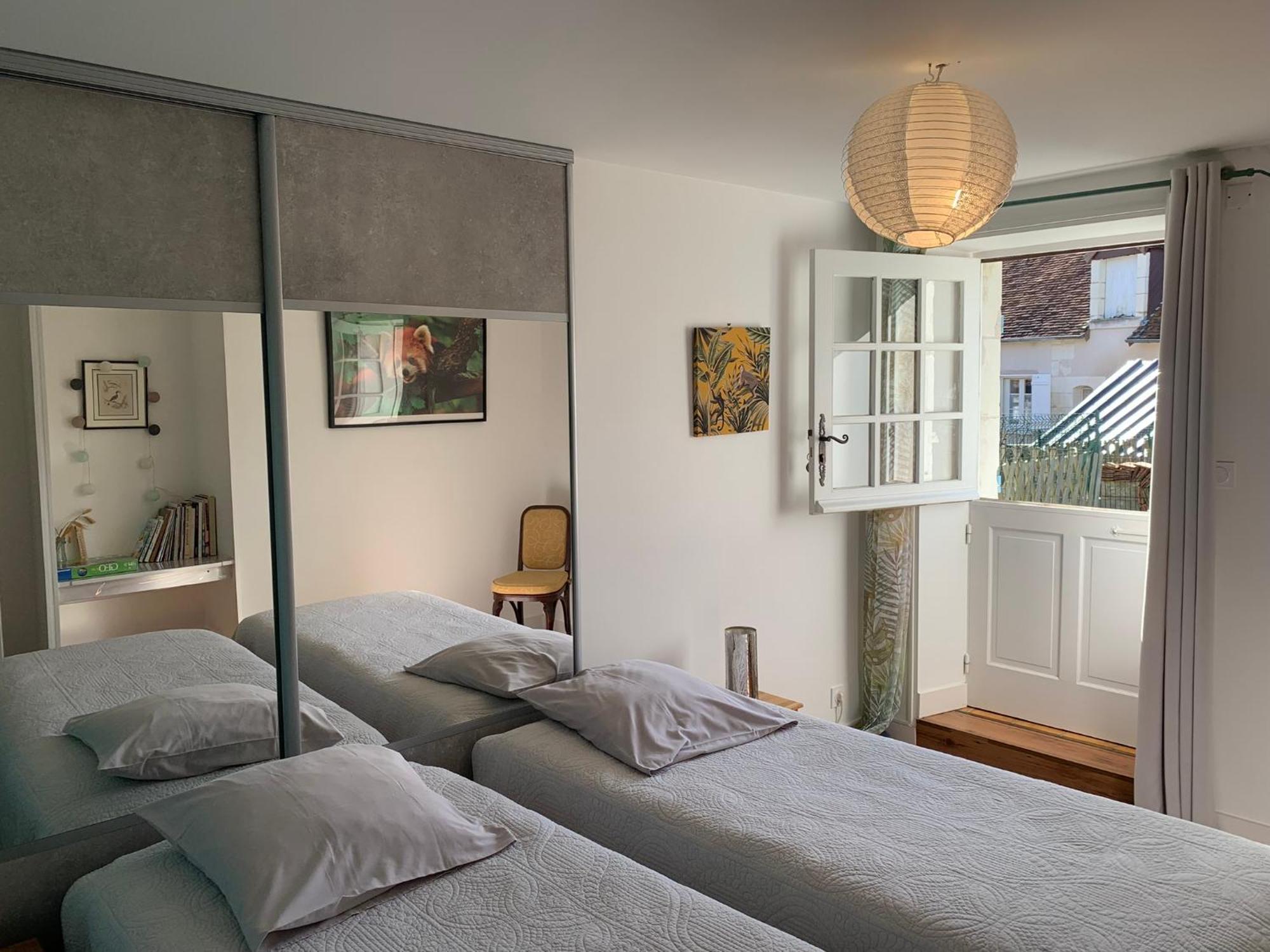 Le Moulin Bleu Bed & Breakfast Seigy Bagian luar foto