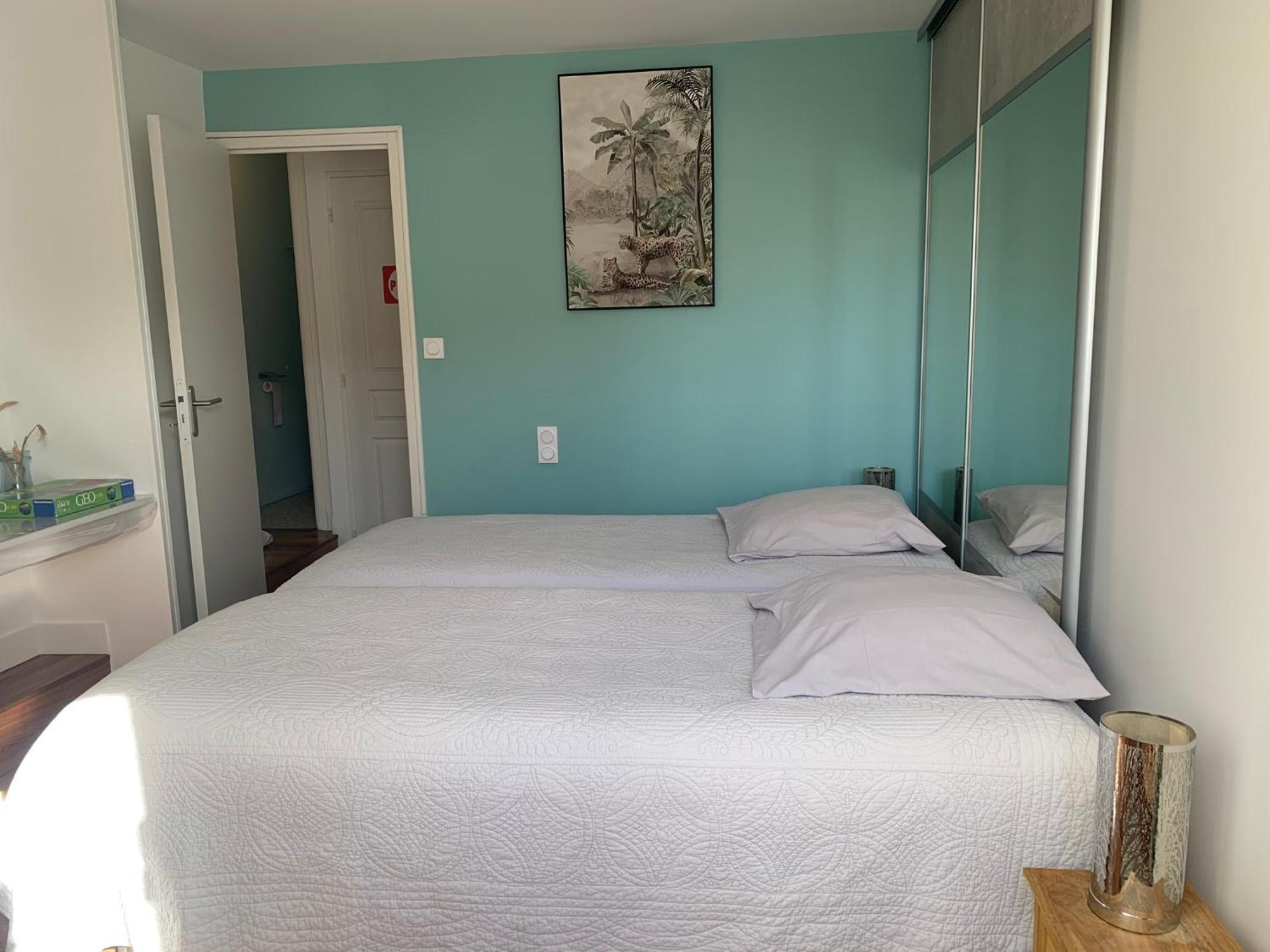 Le Moulin Bleu Bed & Breakfast Seigy Bagian luar foto